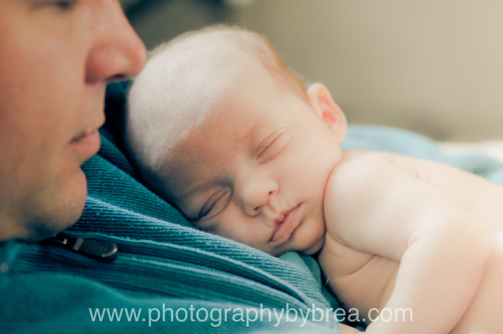 newborn-and-dad-photographer
