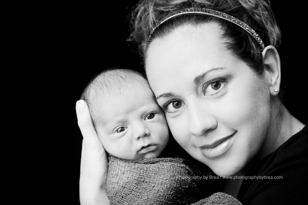 baby-and-mom-photographer